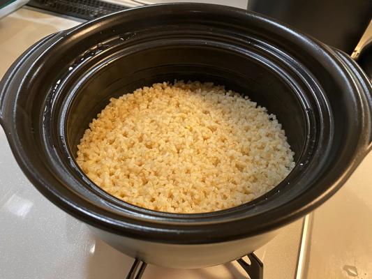 炊きあがった玄米