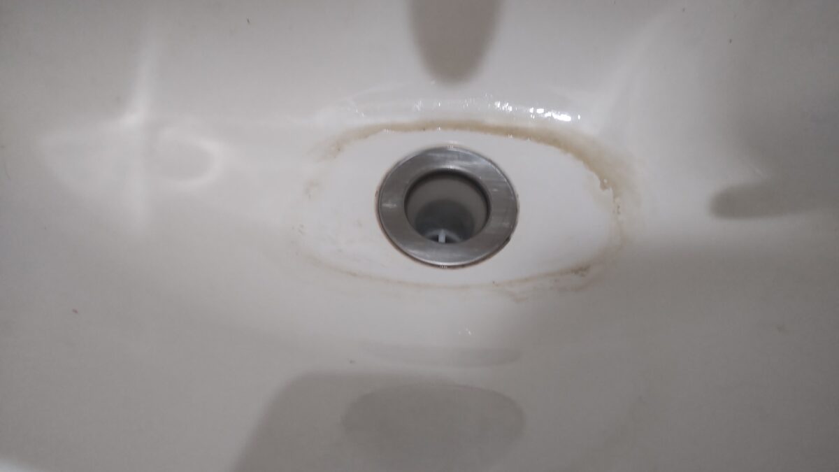 手洗い器の水垢